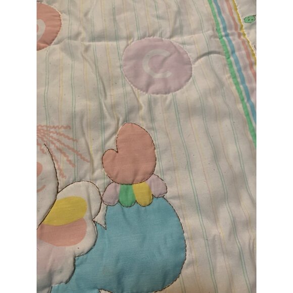 41 x 32 Clown Quilted Baby Blanket Homemade Fabric Panel Design Balloons ABC’s - Picture 7 of 13